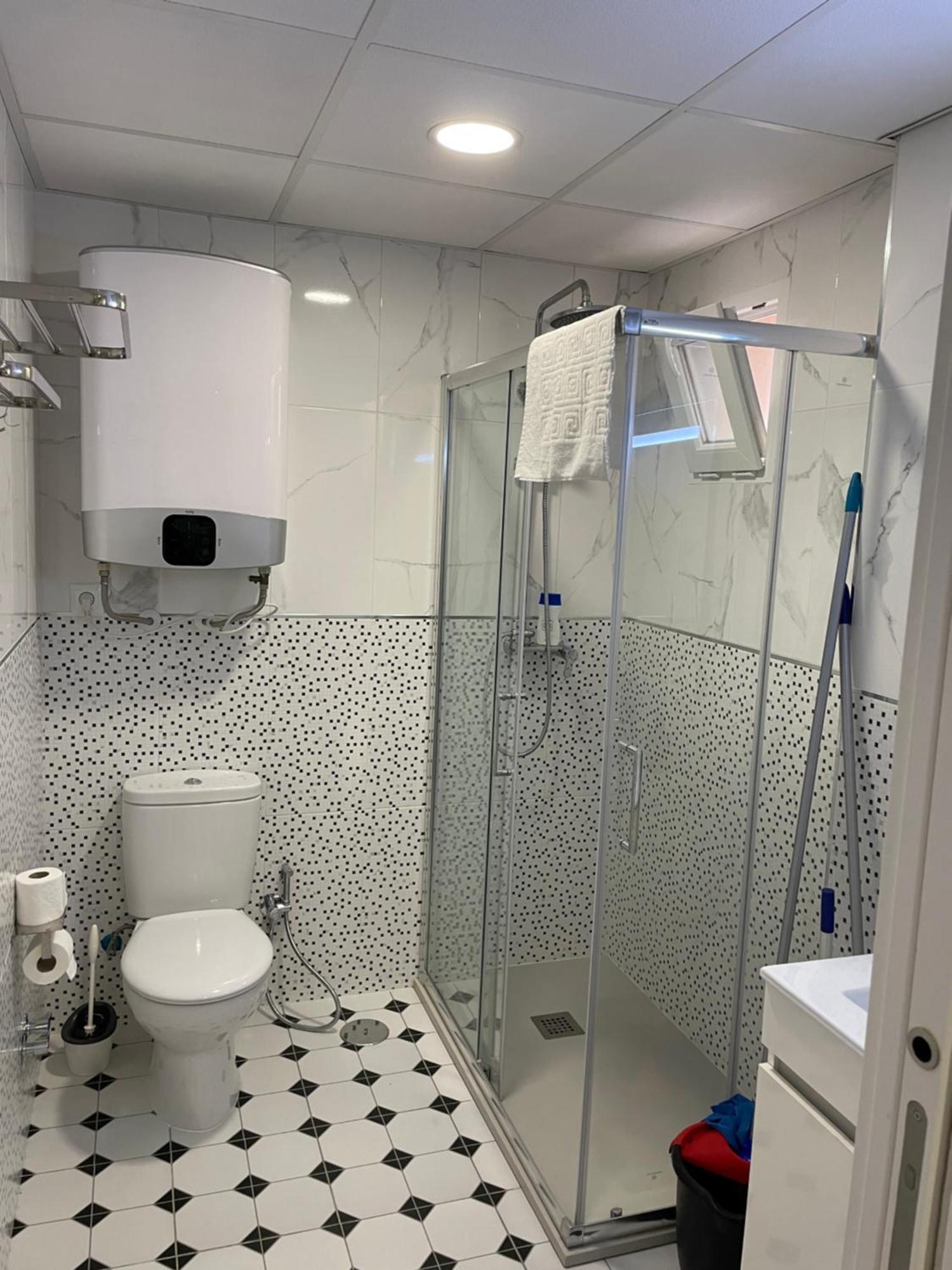 Apartamentos Pelicano Benidorm Dış mekan fotoğraf